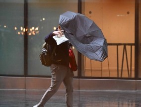 英国天气图显示，可怕的暴雨将以每小时10毫米的速度浸泡数百万英国人